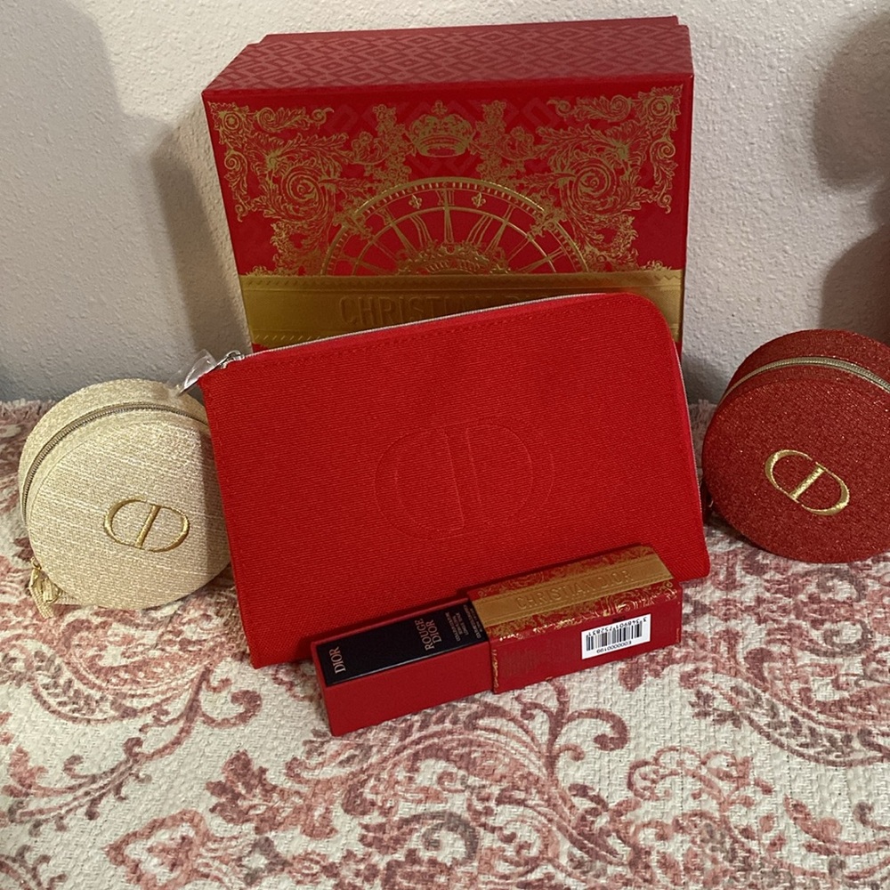 Dior Red and Gold Accessory Set - Picture 8 of 8